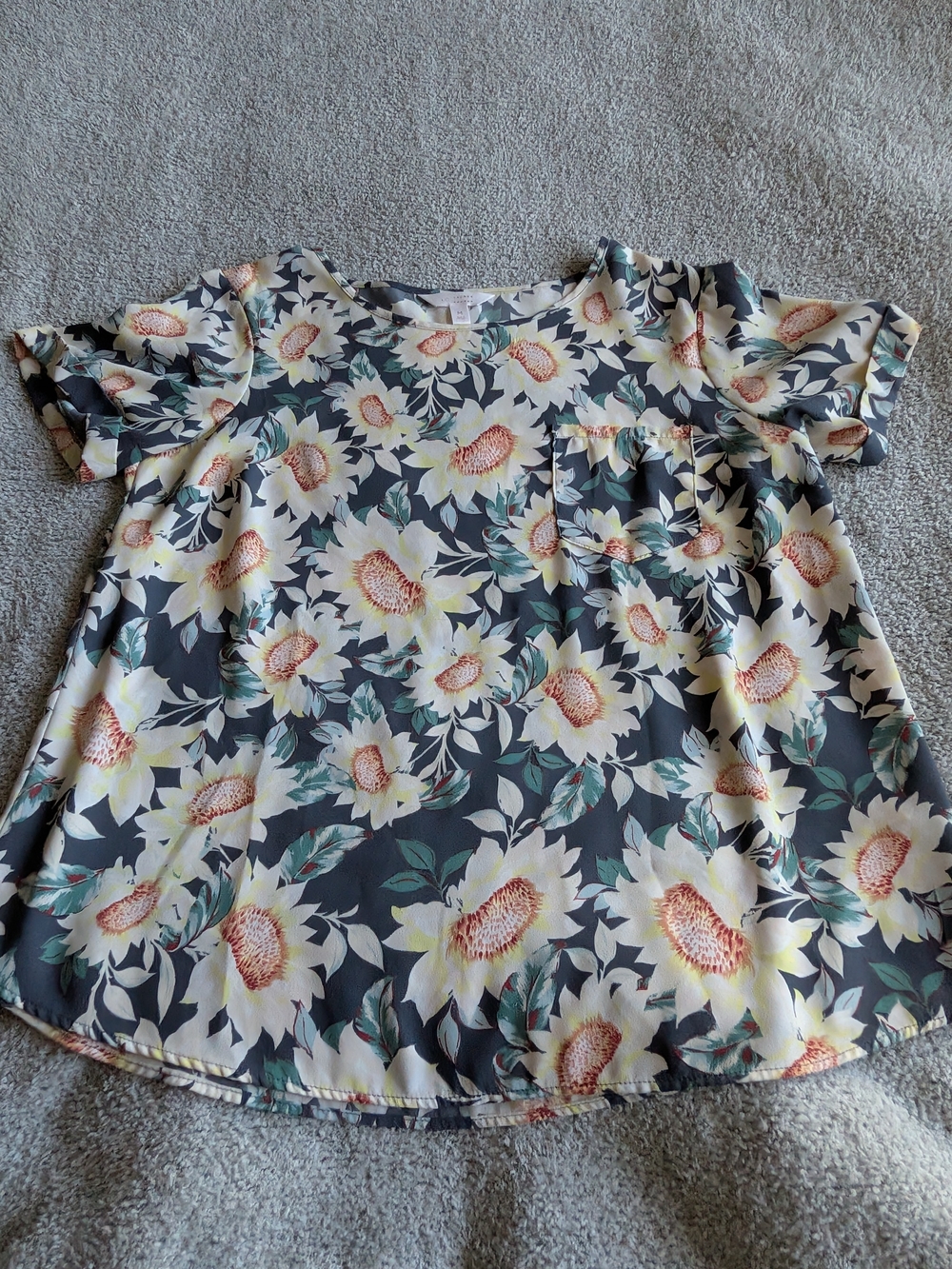 🌼B2G1🌼 LC Lauren Conrad Navy Sunflower Print Blouse NWOT